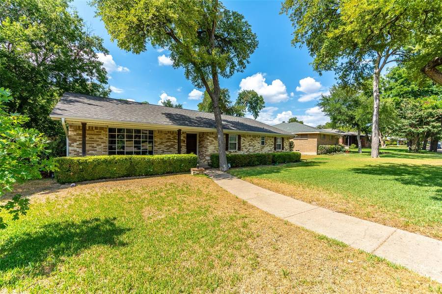 6127 N Jim Miller Road, Dallas, TX 75228