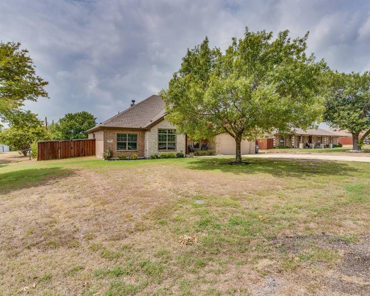 505 Bluebonnet Lane, Red Oak, TX 75154