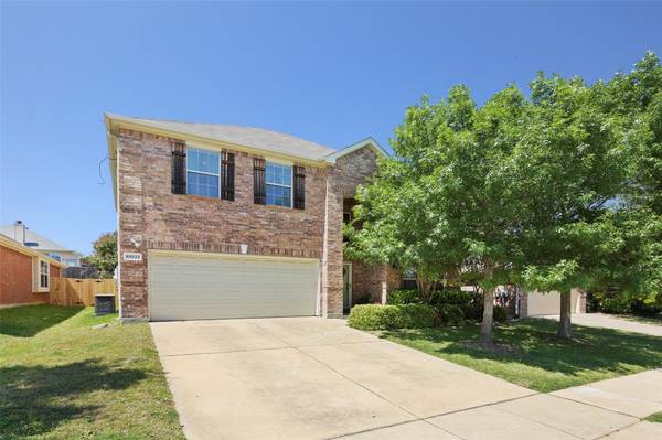 10033 Daly Drive, Fort Worth, TX 76053