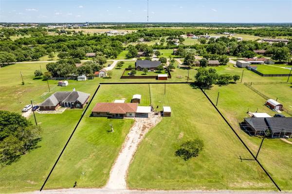 1873 NW County Road 1040, Corsicana, TX 75110