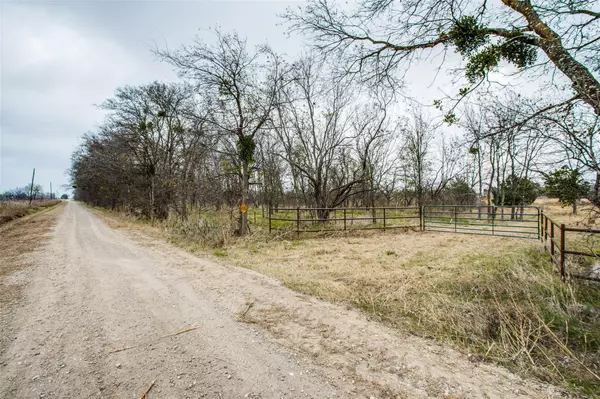 Wortham, TX 76693,1190 SW County Road 2370