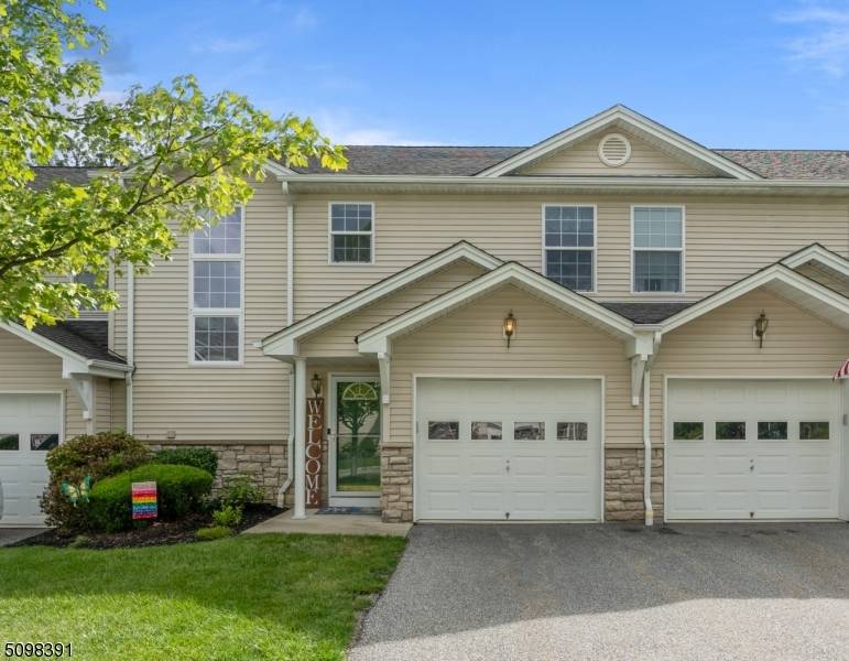 4 Kristen Ct, Hardyston Twp., NJ 07419