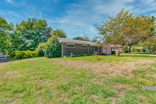 Farmersville, TX 75442,419 N Hamilton Street