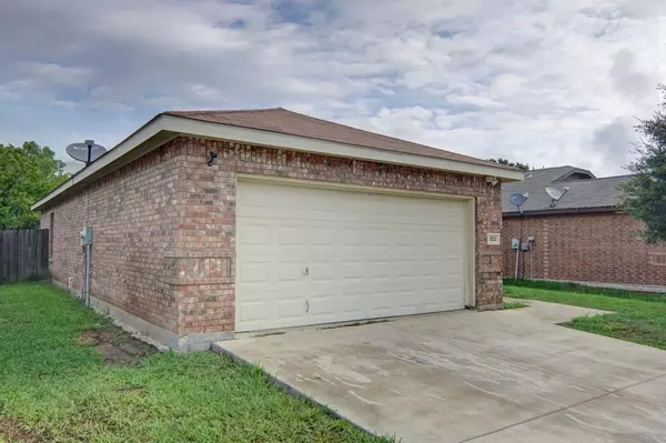 Fort Worth, TX 76140,3221 Royal Crest Drive