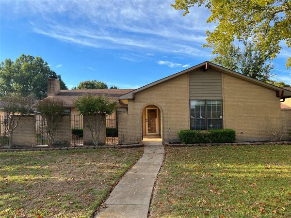 2110 Homestead Place, Garland, TX 75044