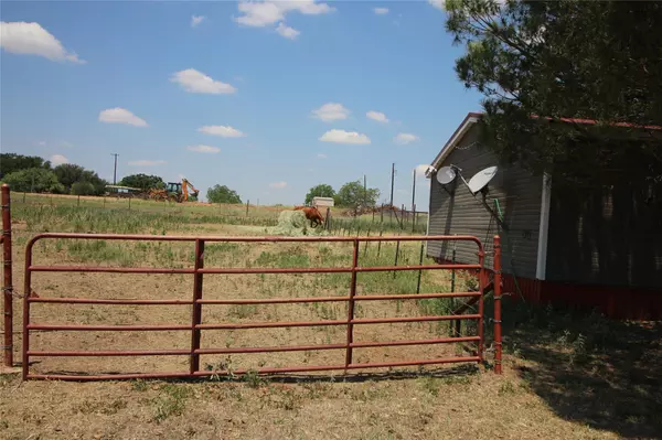 Cross Plains, TX 76443,10886 State Highway 36 E