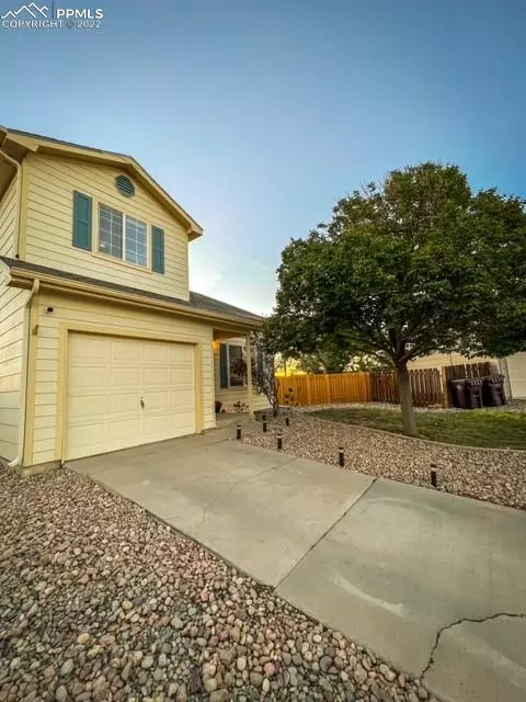 5025 Pioneer PL, Pueblo, CO 81008