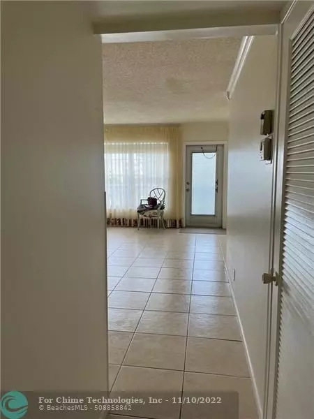 West Palm Beach, FL 33417,313 Wellington B  #313