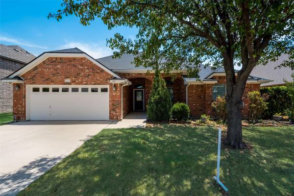 122 Reatta Drive, Justin, TX 76247