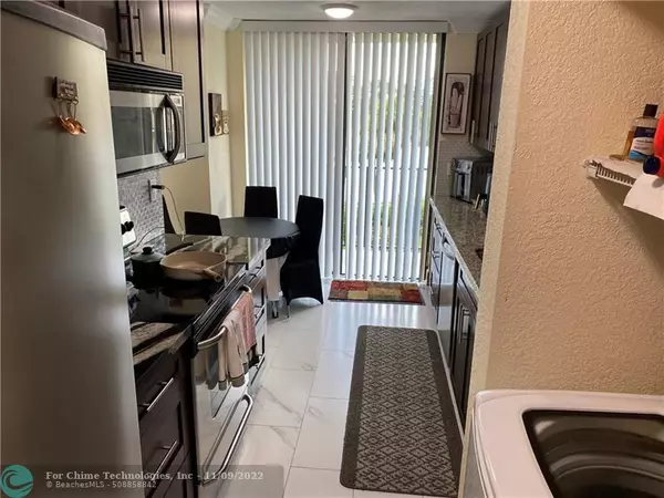 Pompano Beach, FL 33064,3500 Blue Lake Dr  #404