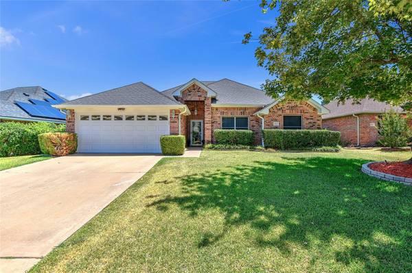 1913 PEBBLEBROOK Lane, Sherman, TX 75092