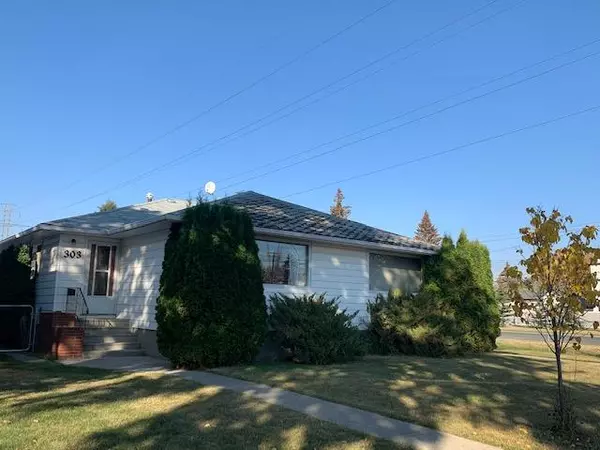 Calgary, AB T3C 1R5,303/301 37 ST SW