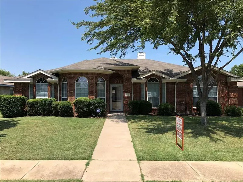 7310 Compass Point Drive, Rowlett, TX 75089