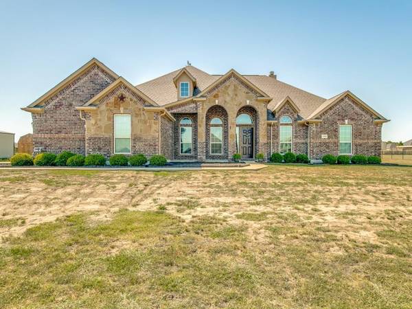 7311 Sandstone Drive, Sanger, TX 76266