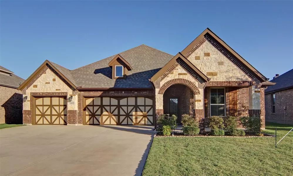 1685 Laramie Lane, Burleson, TX 76028