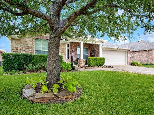 421 Chinaberry Trail, Forney, TX 75126