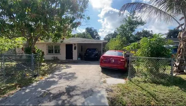 5354 Carlton ST, Naples, FL 34113