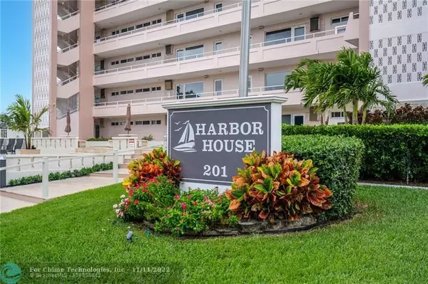 Pompano Beach, FL 33062,201 N Riverside Dr  #402