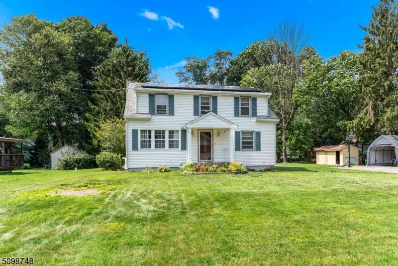 14 Raritan Ave, Roxbury Twp., NJ 07852