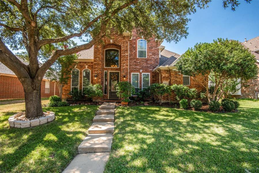 816 Pinnacle Circle, Lewisville, TX 75077