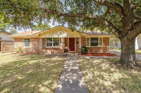 633 Pickett Street, Lewisville, TX 75057