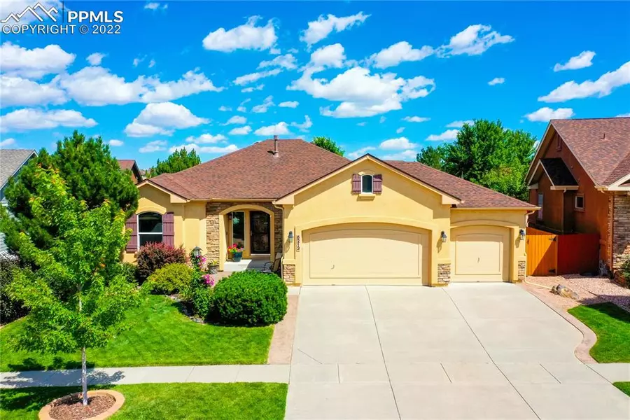 6213 Gunslinger DR, Colorado Springs, CO 80923