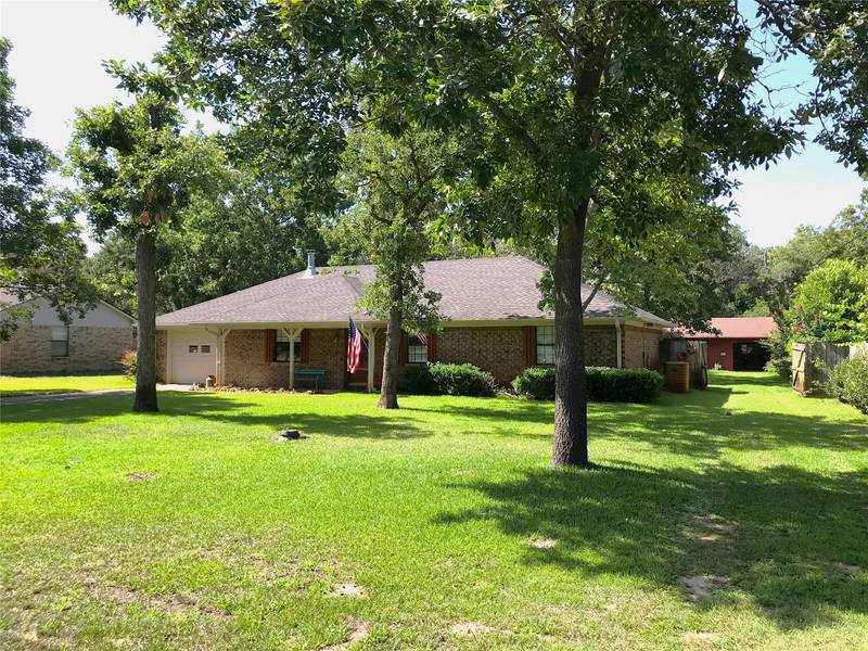 173 County Road 2444, Mineola, TX 75773