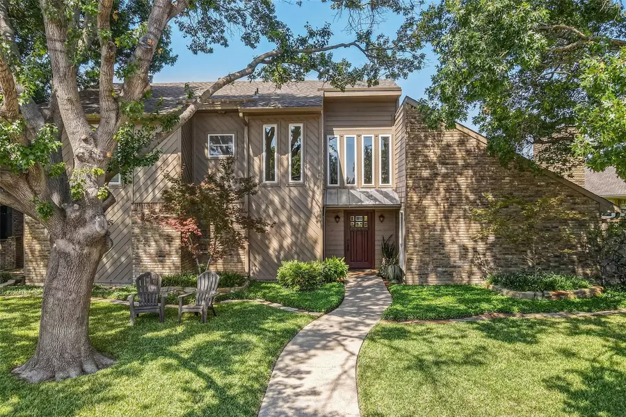 8027 Abramshire Avenue, Dallas, TX 75231