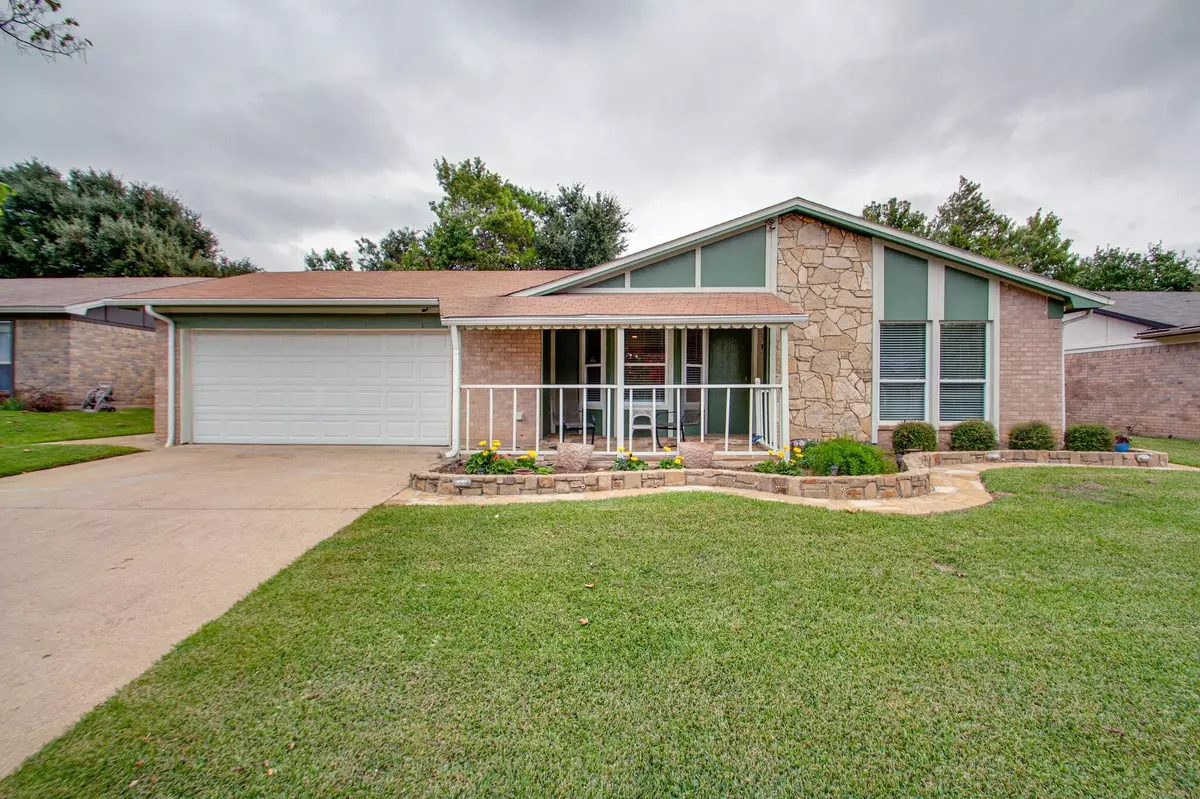 Bedford, TX 76021,3116 Whisperwood Lane