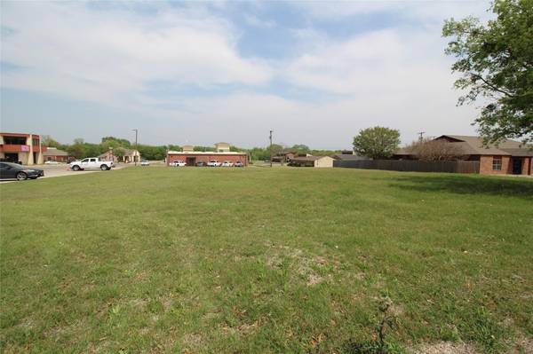 308 Lincoln Park Drive, Cleburne, TX 76033