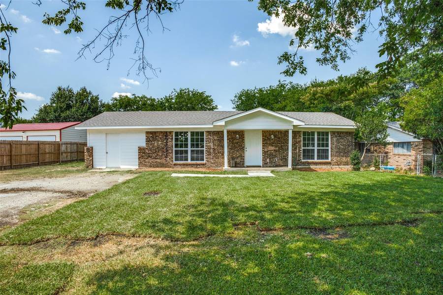 308 E Broadmore Avenue, Wills Point, TX 75169