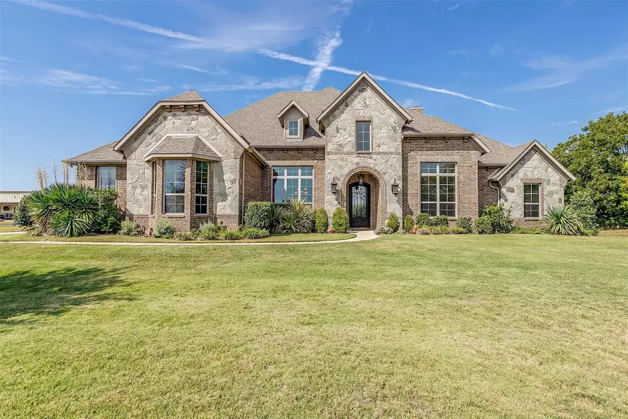 8023 Hess Drive, Mansfield, TX 76063