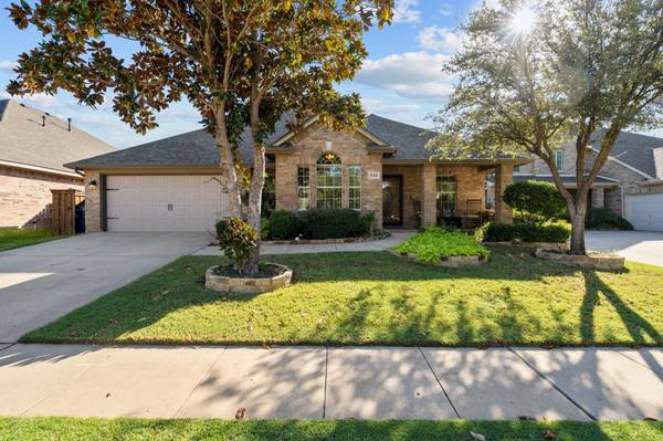 216 Red Bluff Drive, Hickory Creek, TX 75065