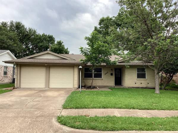 3913 Savannah Drive, Garland, TX 75041