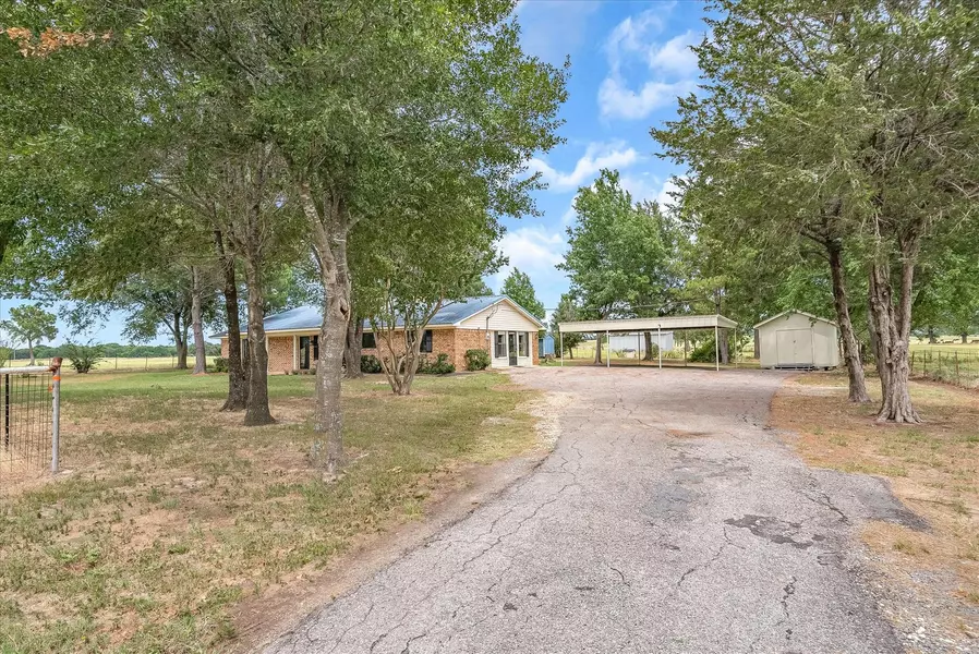 401 VZ County Road 2429, Canton, TX 75103