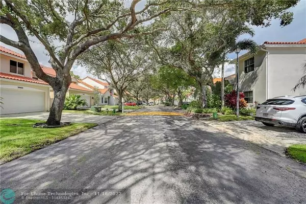 Hollywood, FL 33021,3865 Amalfi Dr