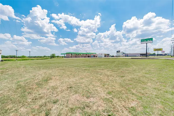 Quinlan, TX 75474,000 Hwy 276