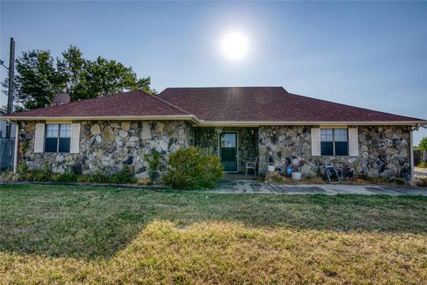 616 FM 272, Celeste, TX 75423