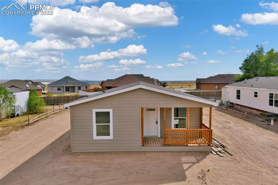 996 S Sibley DR, Pueblo West, CO 81007