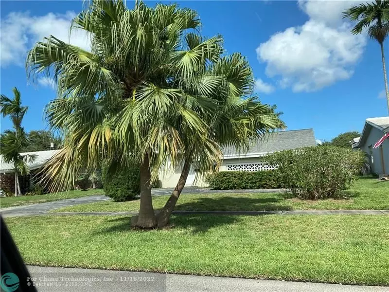 1709 N 43rd Ave, Hollywood, FL 33021