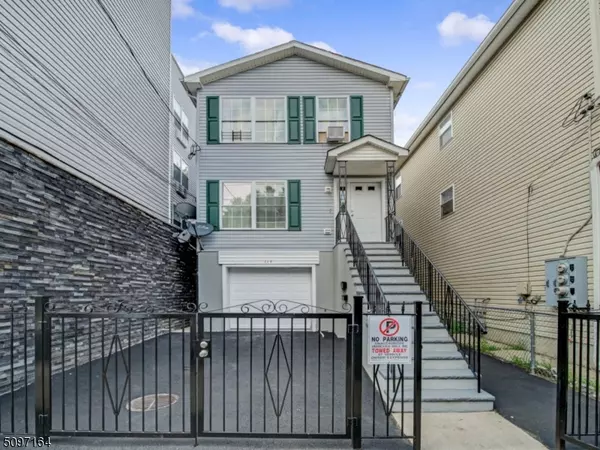 119 12Th Ave, Paterson City, NJ 07501