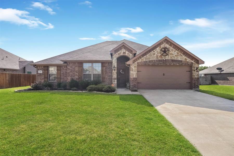 135 Haymeadow Drive, Crandall, TX 75114