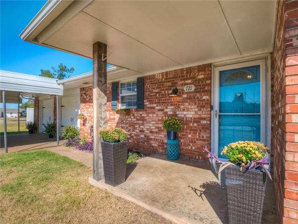 721 Fairlane Drive, Midwest City, OK 73110