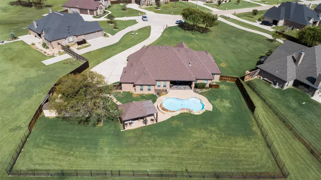 6411 Jasper Circle, Midlothian, TX 76065