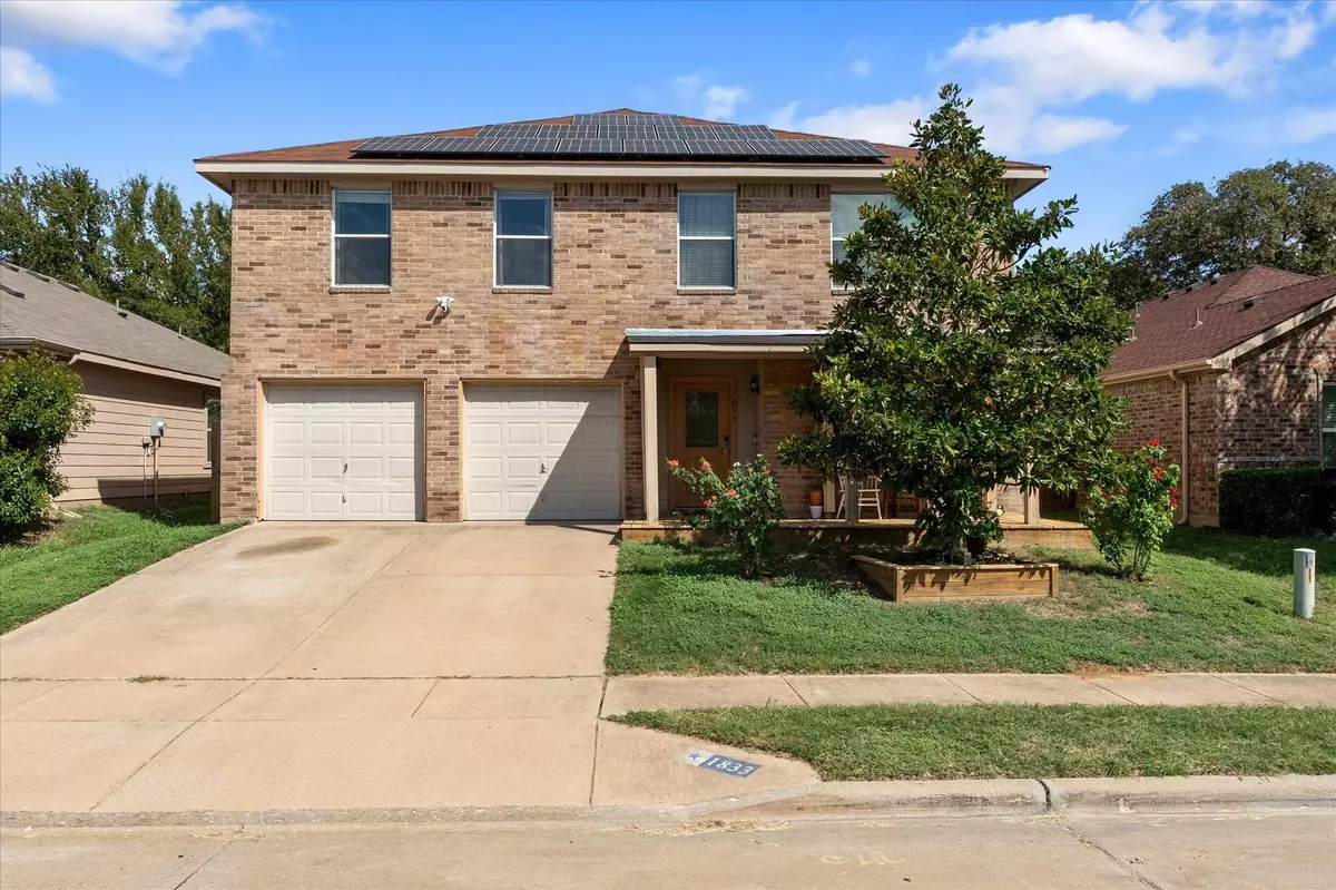 Fort Worth, TX 76112,1833 Sheffield Place