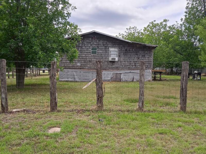 301 Oak Street, Ranger, TX 76470