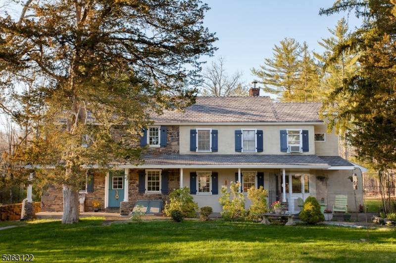 74 Pine Hill Rd, Delaware Twp., NJ 08559