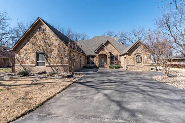 7503 Ravenswood Road, Granbury, TX 76049