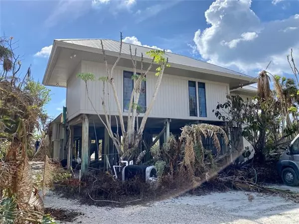 Sanibel, FL 33957,5079 Joewood DR