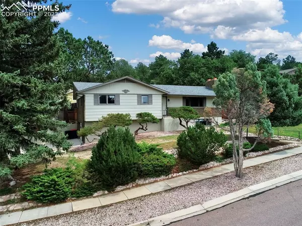 1621 Lehmberg BLVD, Colorado Springs, CO 80915